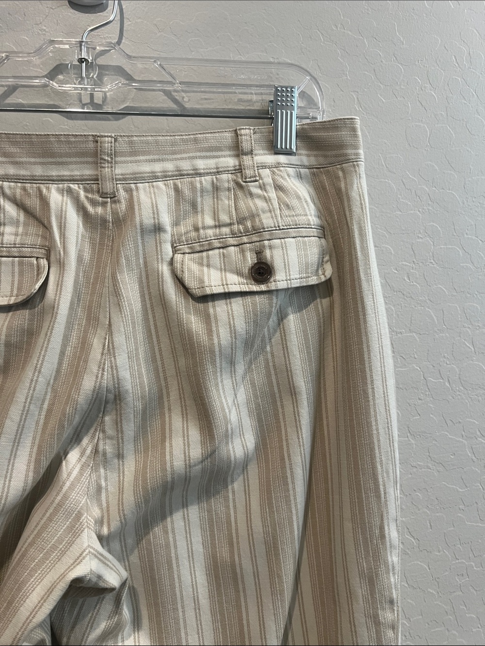 Tory Burch Striped Beige & Cream Crop Pants - Picture 10 of 13